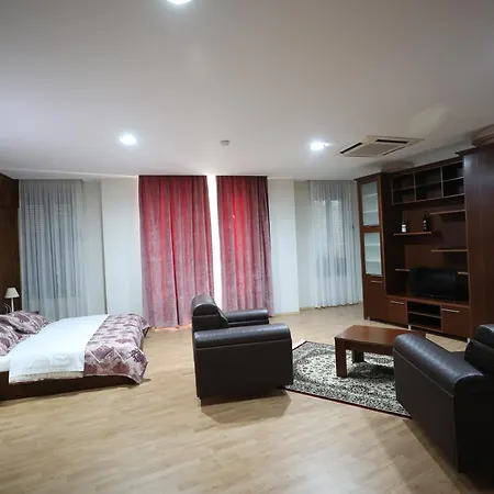 فندق Kriva إلباسان